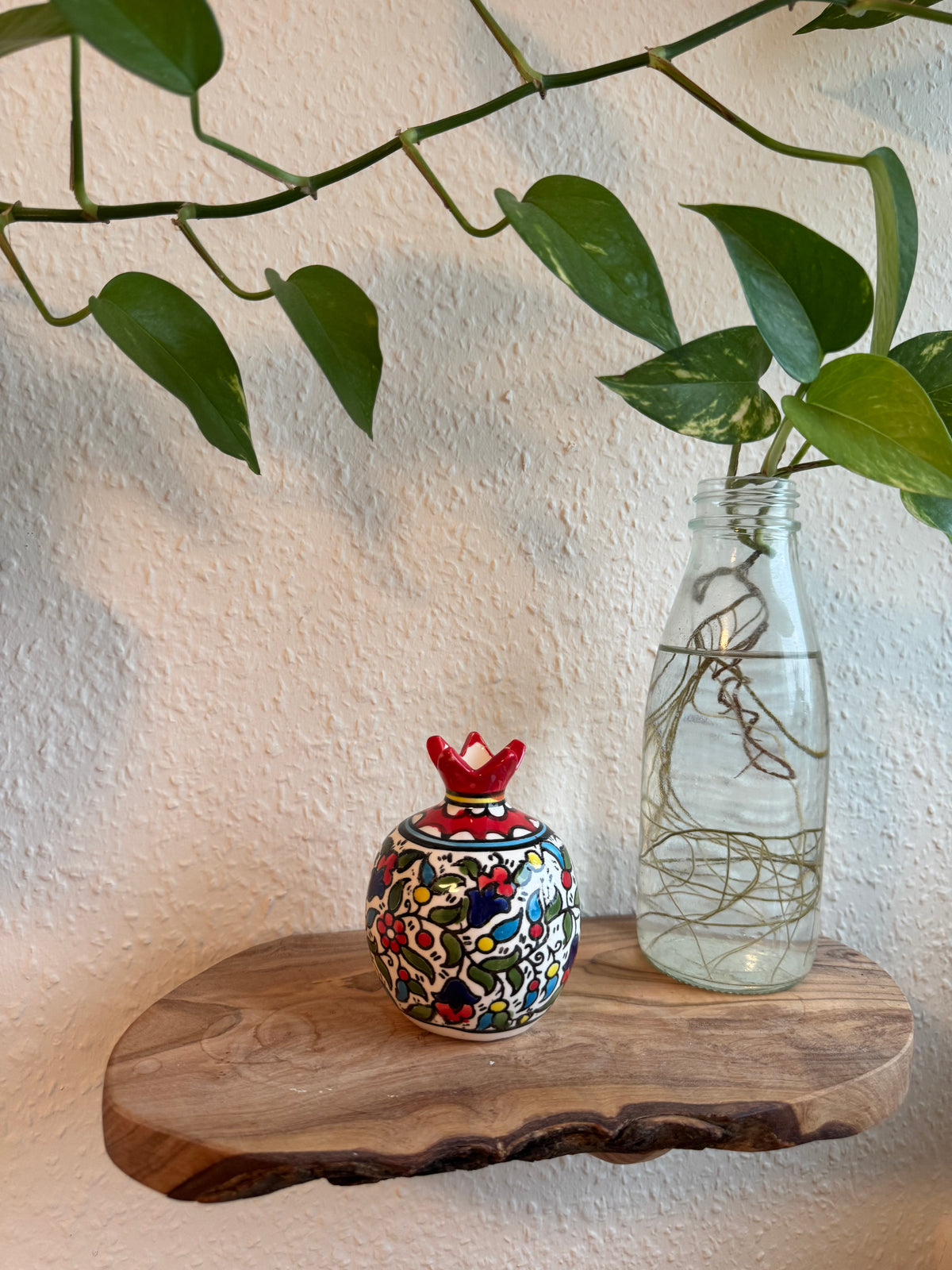 Al Khalil Pomegranate vase