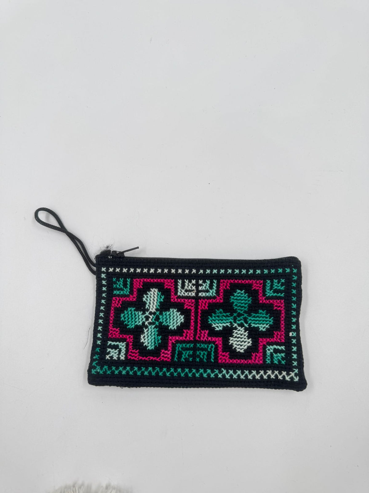 Håndbrodert lommebok med Tatreez 5