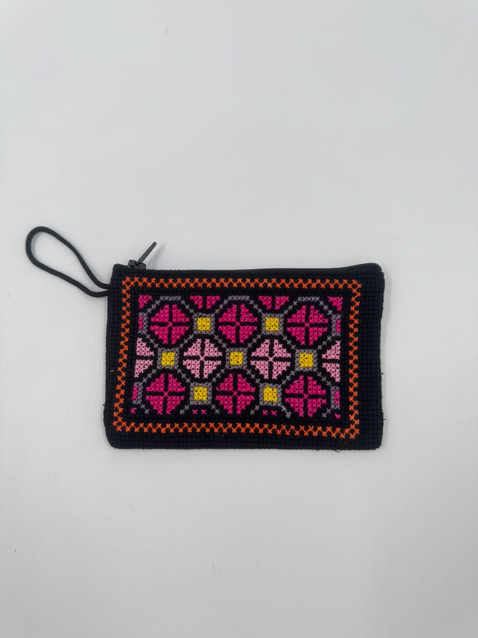 Håndbrodert veske med Tatreez 1