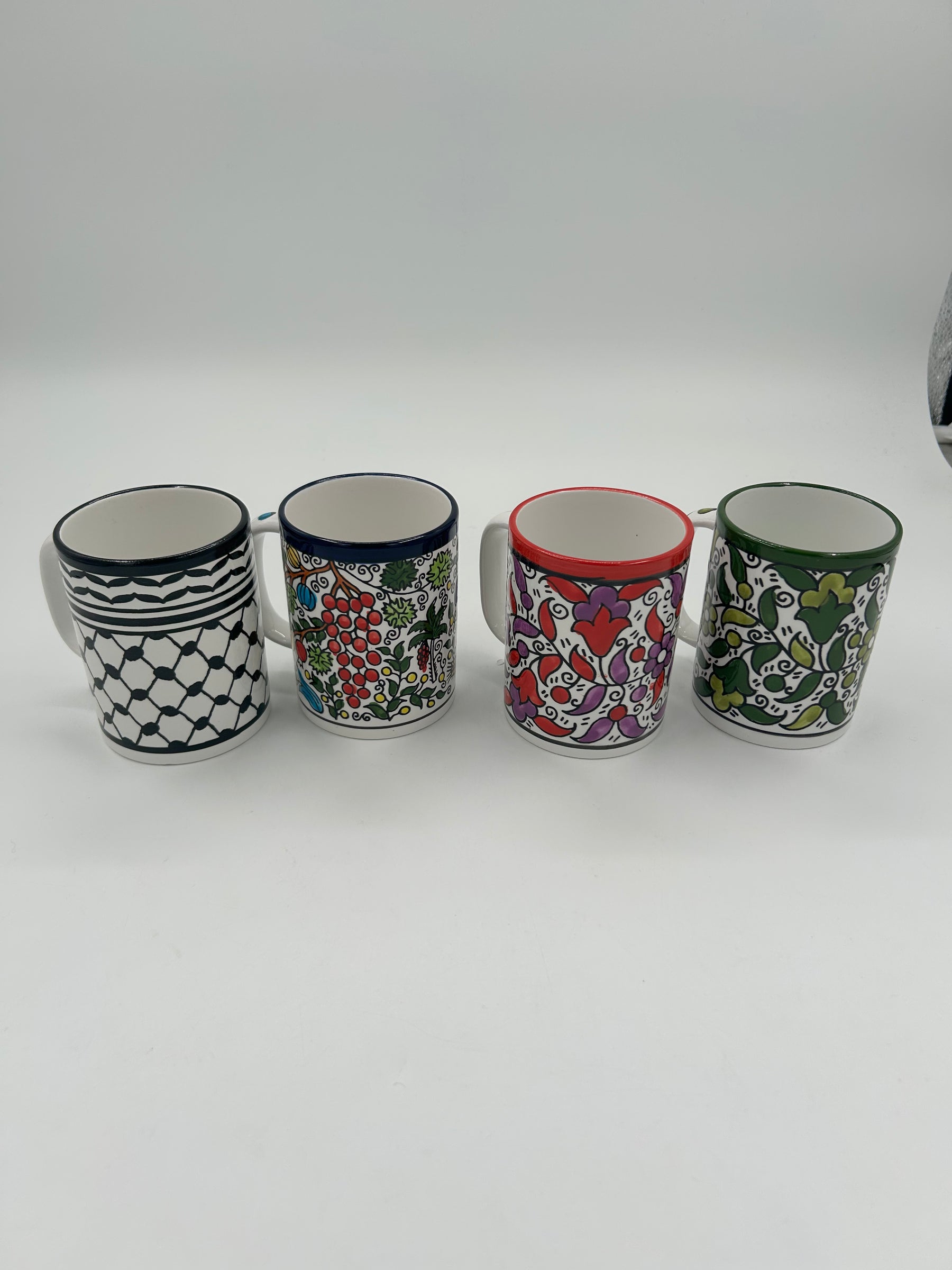 Set di tazze grandi - 4 colori